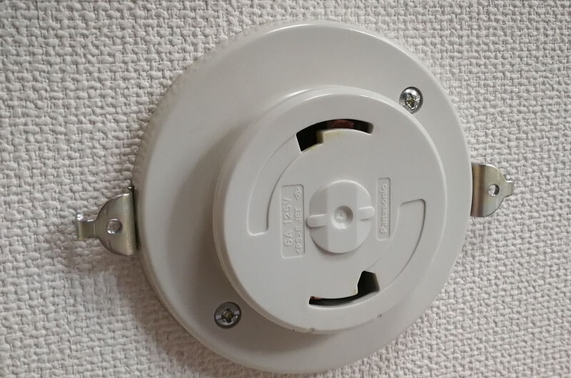 引っ掛け埋め込みローゼット
